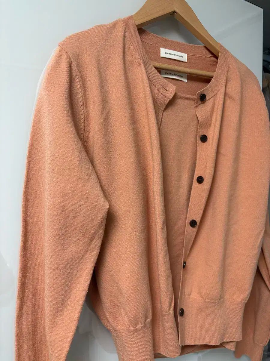 ニットカーディガン