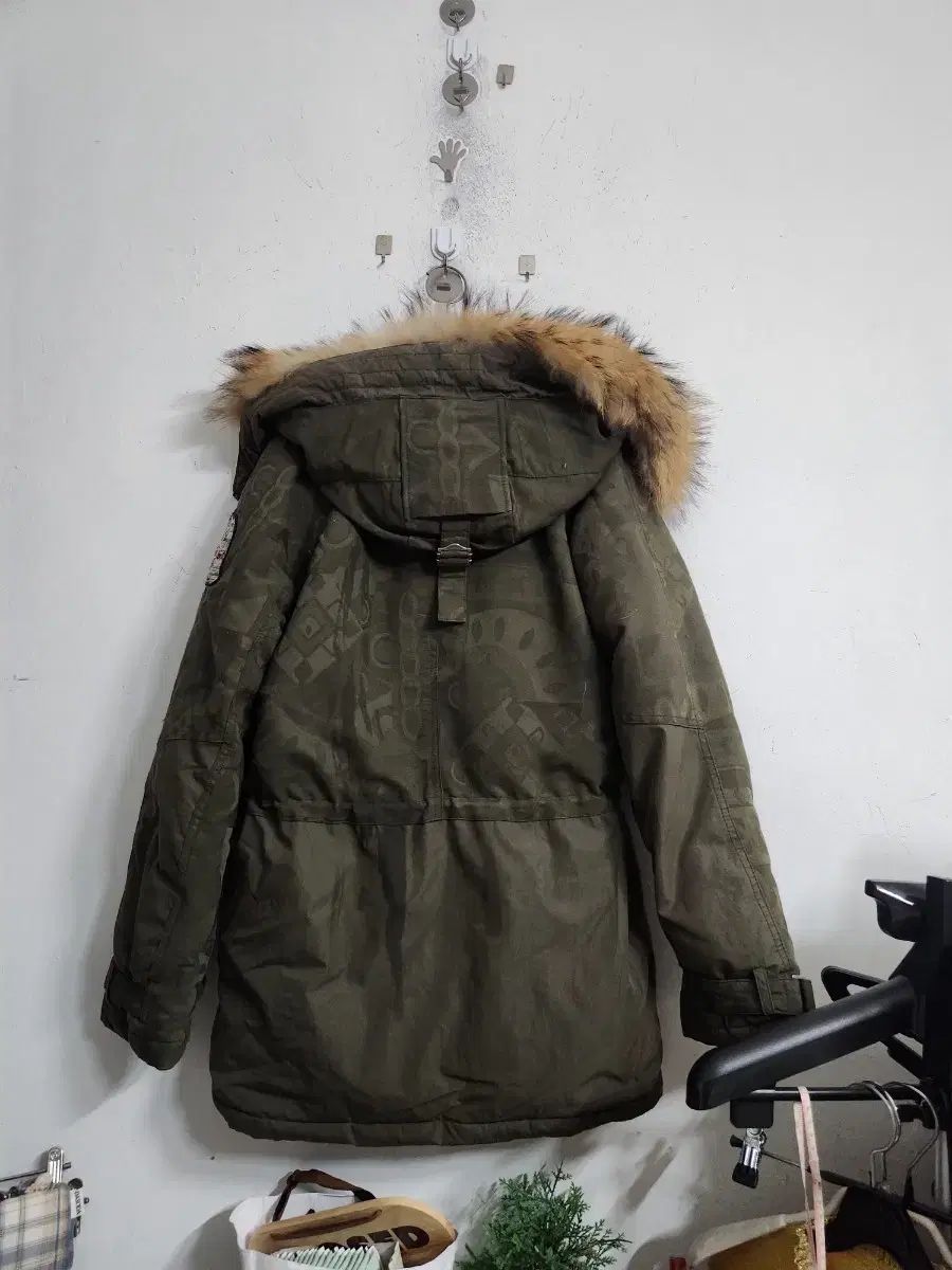 サースデーアイランド カーキ マウンテンパーカー アウター GULLKHAN_COM