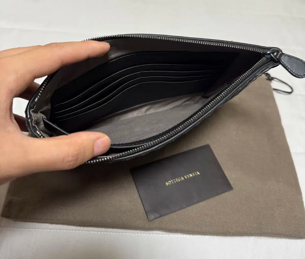 ボッテガヴェネタ クラッチバッグ