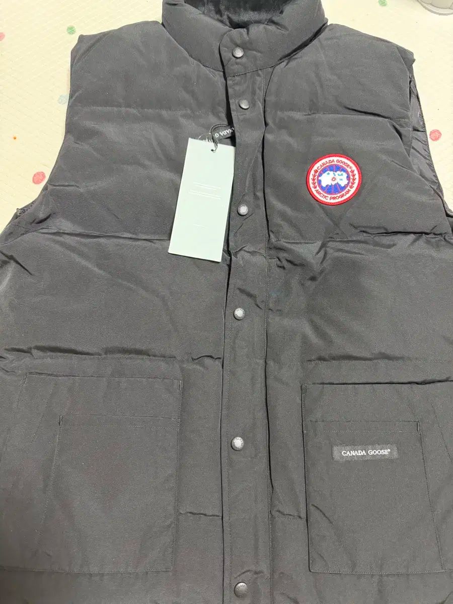 Canada Goose カナダグース ブラック ダウン ベスト