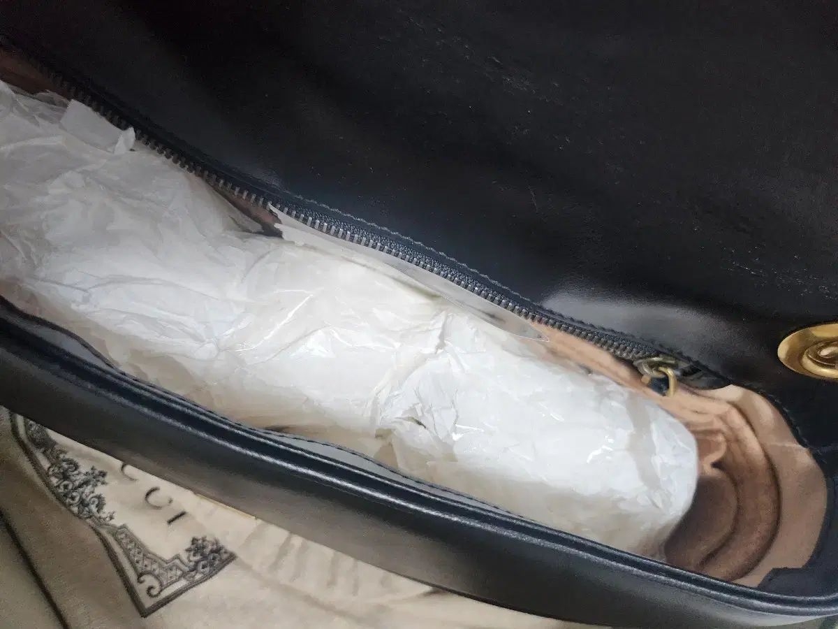 グッチ マーモント マトラッセ ミディアム DECORATOM_COM_BR