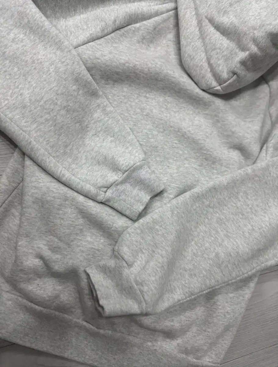 バレンシアガ アセンティック Authentic フーディー KARIMZIABAT_FR