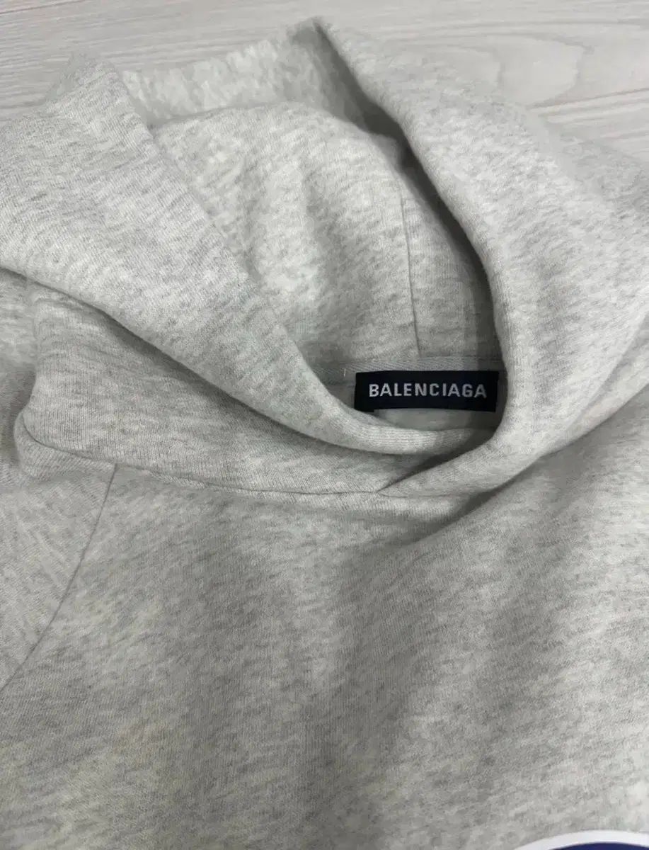 バレンシアガ アセンティック