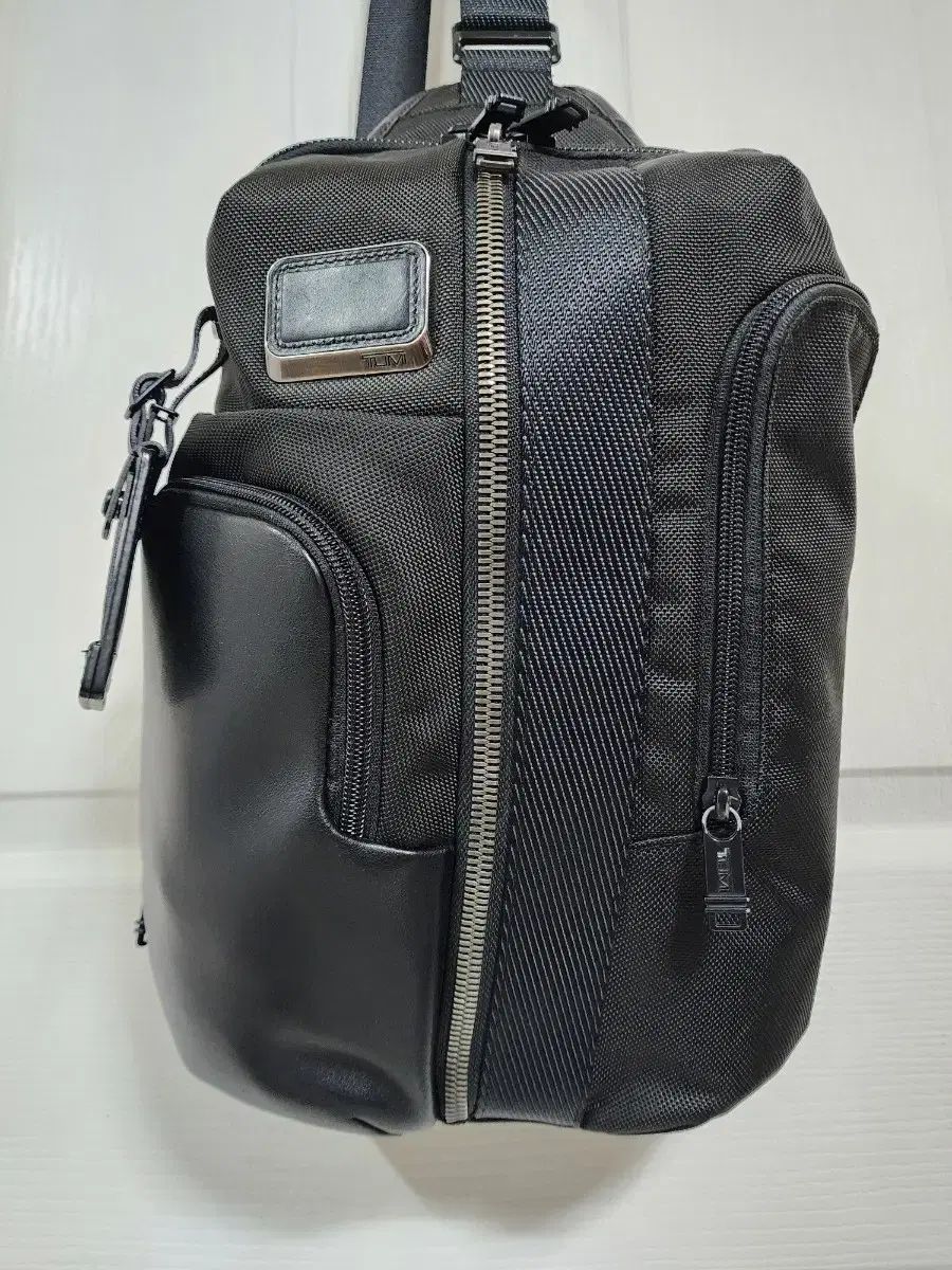 トゥミ アルファ スポーツブラ スミス Rリング2