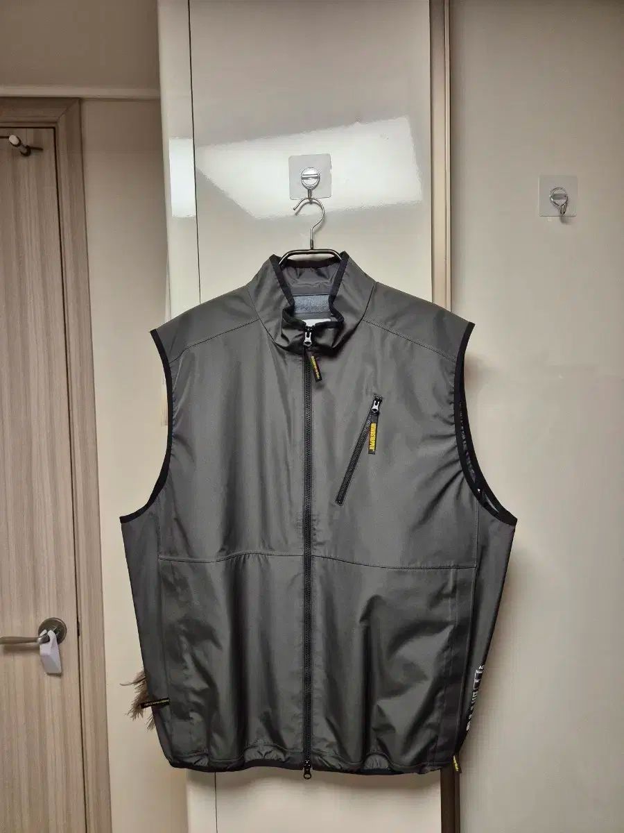 thisisneverthat ゴアテックス ベスト ブラック XL