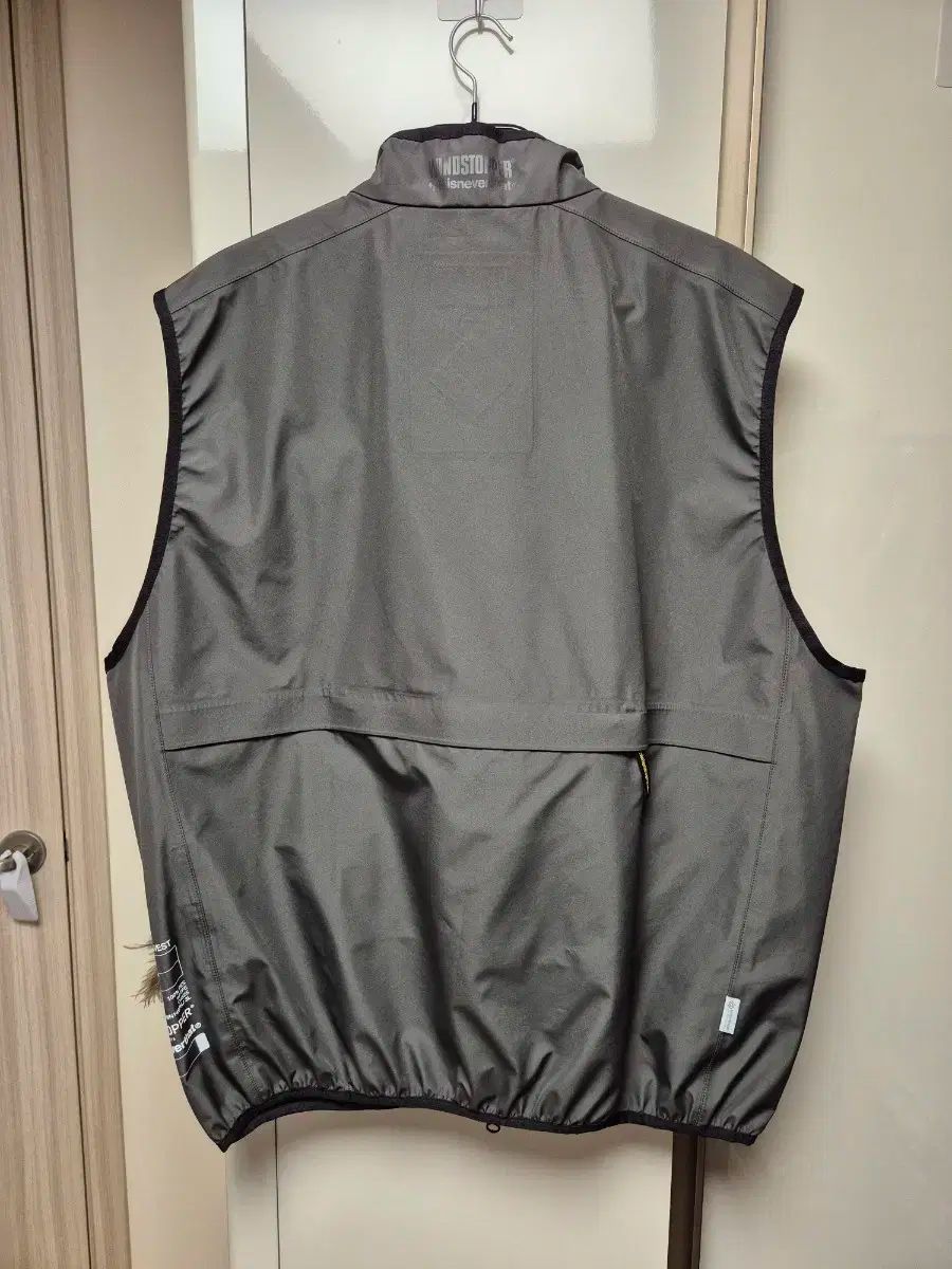 ゴアテックス ベスト