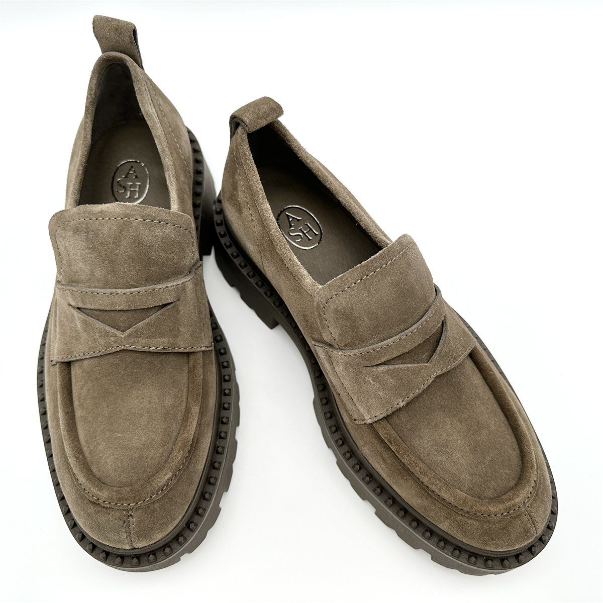 厚底ローファー スエード