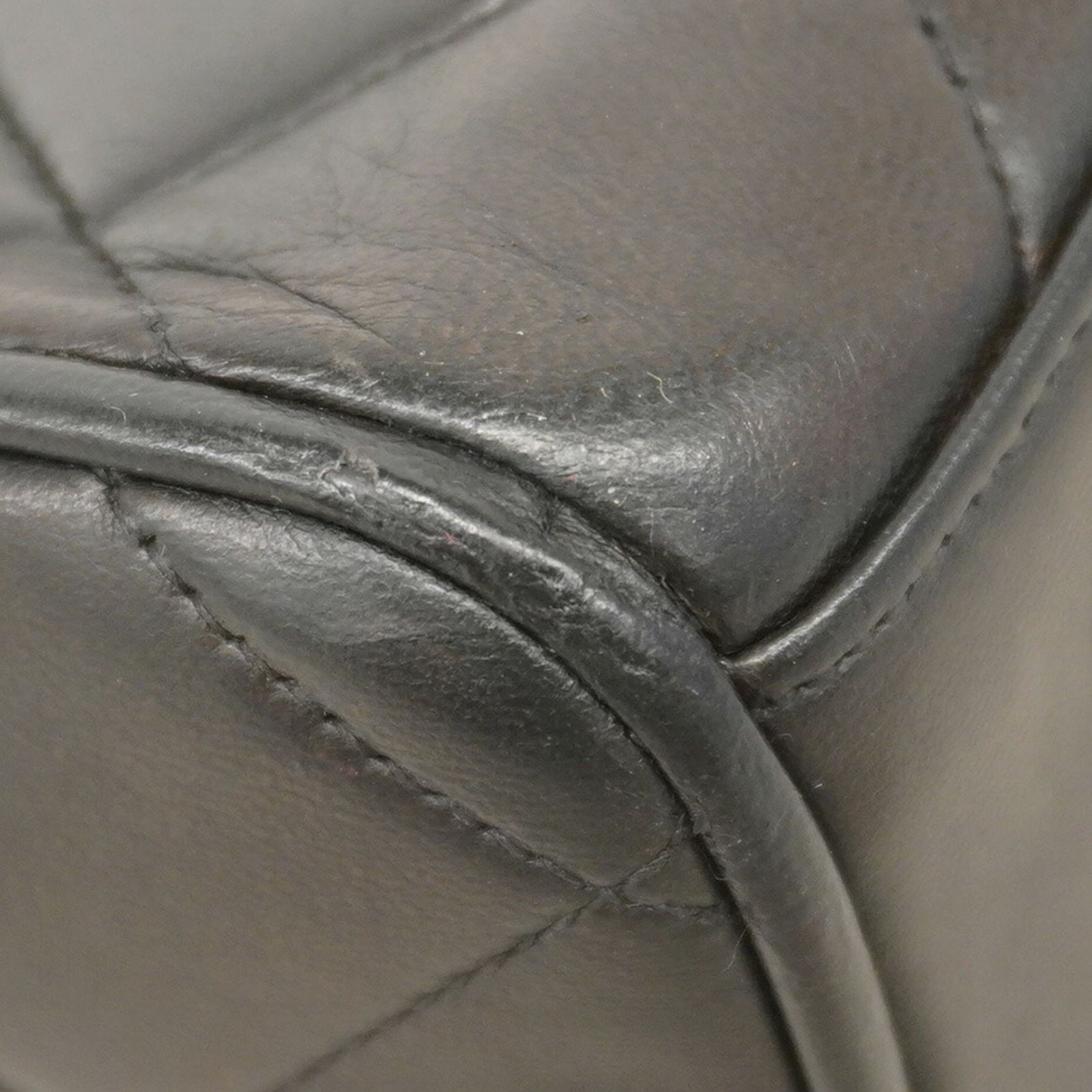 シャネル Chanel シャネル ショルダーバッグ マトラッセ ラムスキン ブラック レディース P1584613 DECORATOM_COM_BR