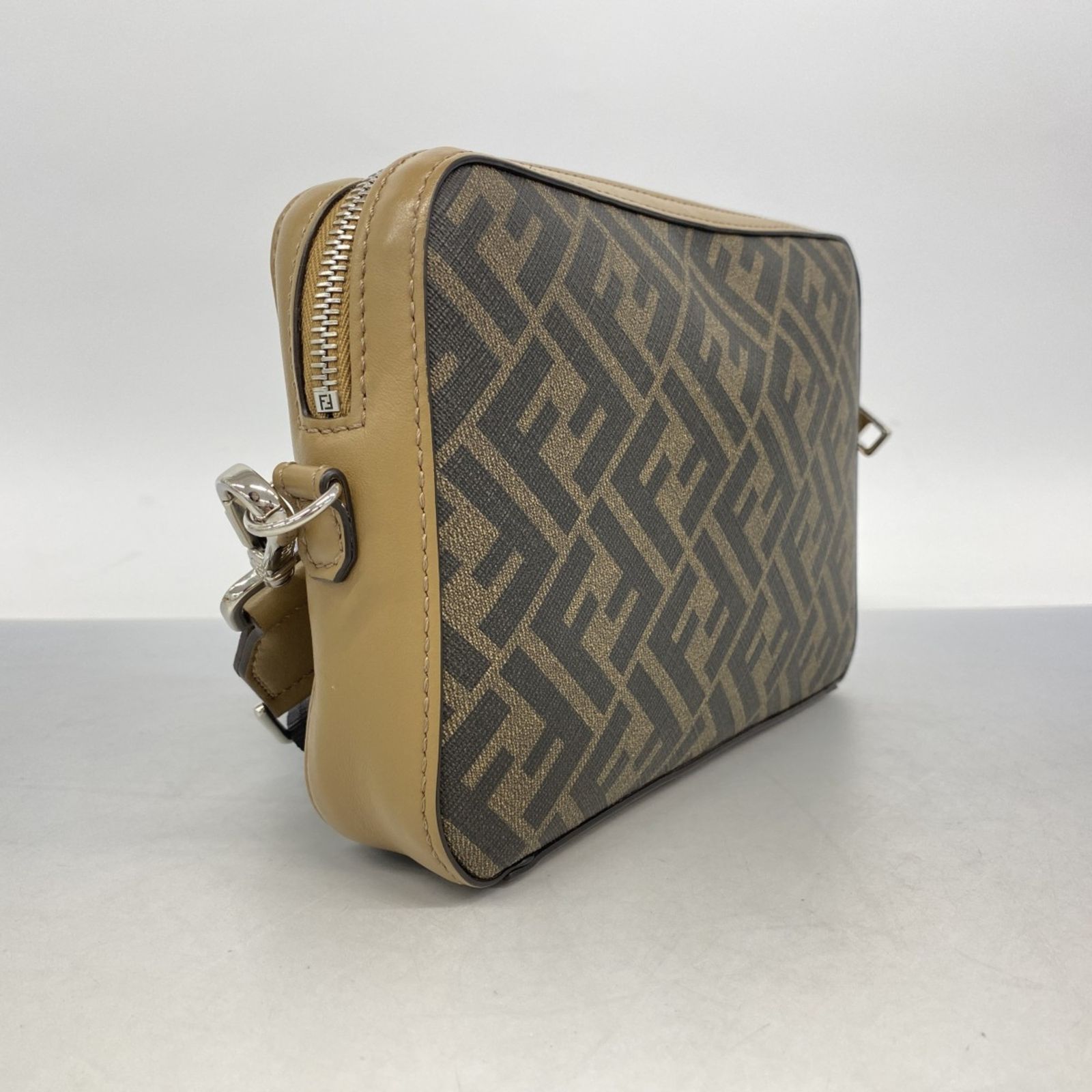 フェンディ Fendi フェンディ ショルダーバッグ ズッカ ダイアゴナル ブラウン ブラック メンズ