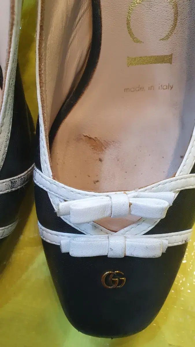 グッチ ブラック サンダル スリングバック