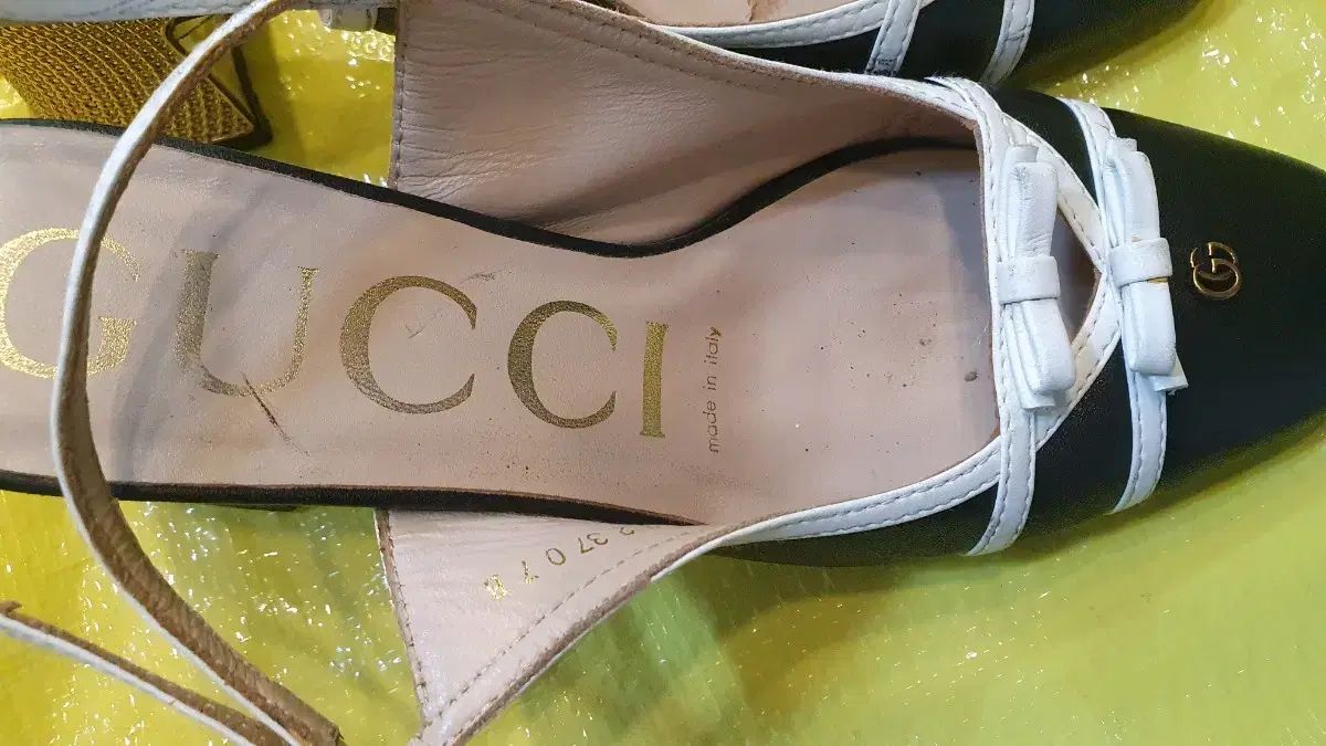 グッチ ブラック