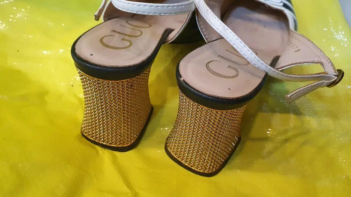 スリングバック