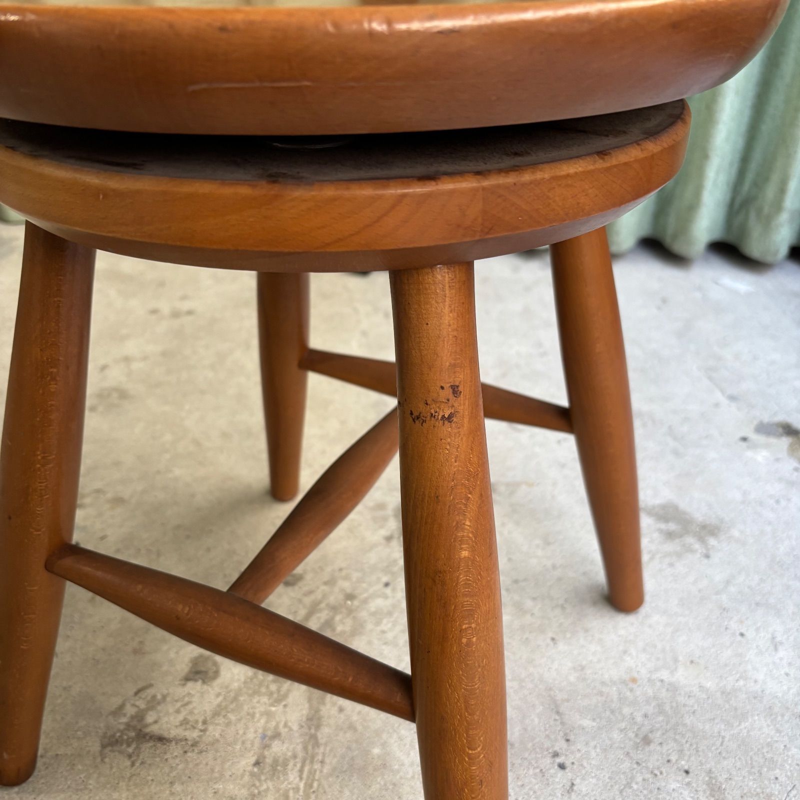 2脚セット アンティーク 角 スツール 椅子 植物台 昭和レトロ y 2脚セット アンティーク 角 スツール 椅子 植物台 昭和レトロ y40 2脚