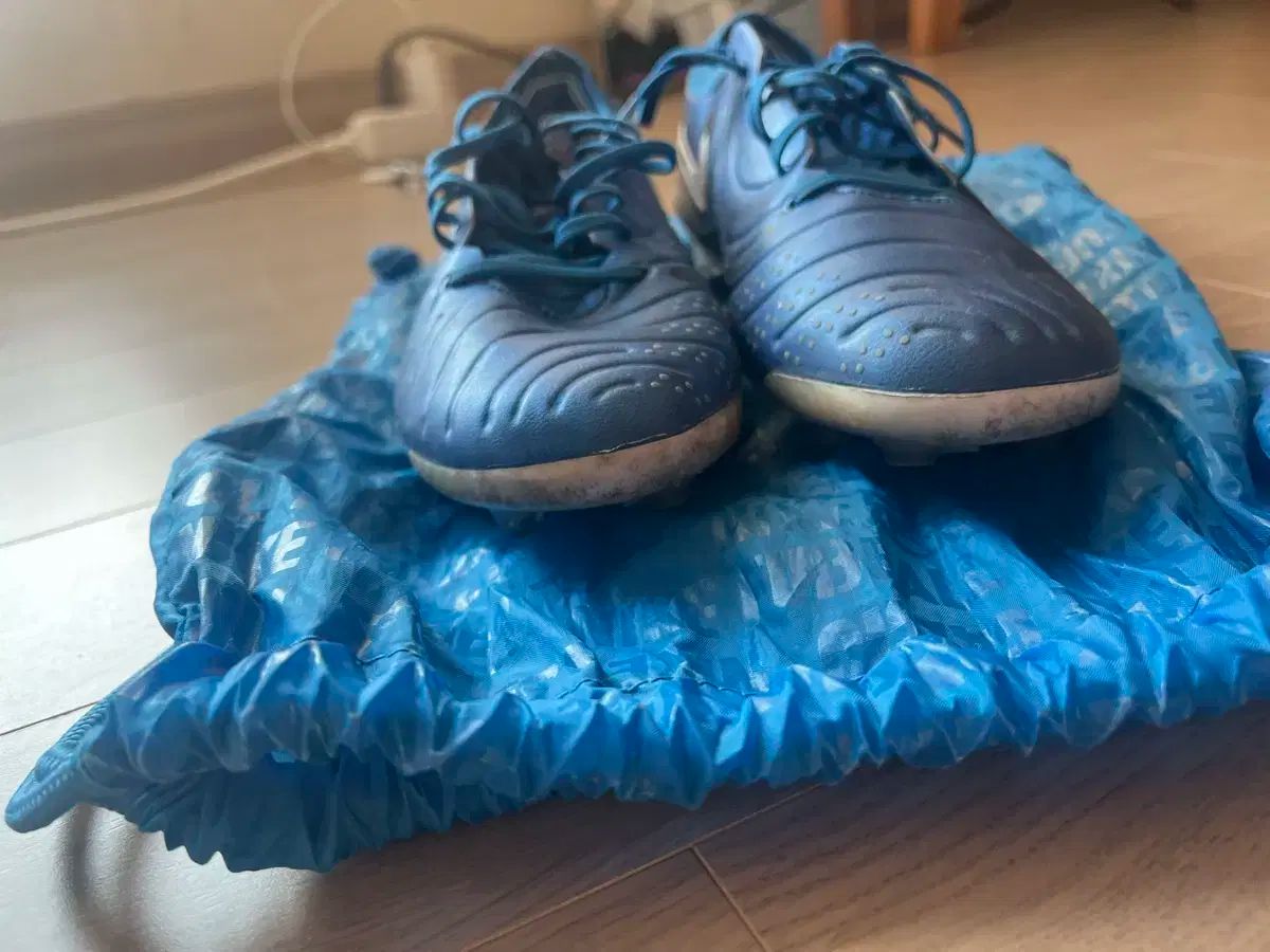 ナイキ ティエンポ サッカーシューズ ブルー ag バッグ LLC-HASEGAWATOSO_COM