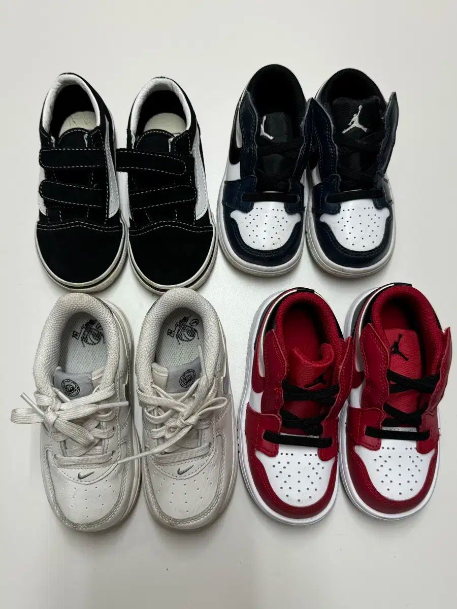 ナイキ ジョーダン ヴァンズ 赤ちゃん靴 130 140 cm