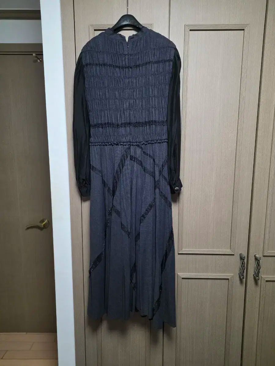 マインロングONE PIECE レース ディテール