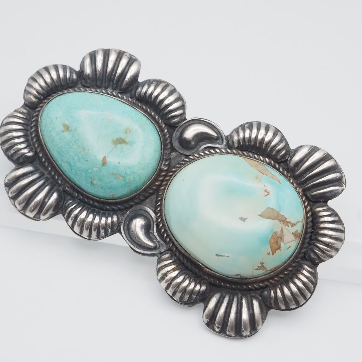 H500 ナバホ ターコイズ トルコ石 Kirk Smith作 KS STERLING刻印 ブローチ 大ぶり デザイン シルバー インディアンジュエリー 12月誕生石