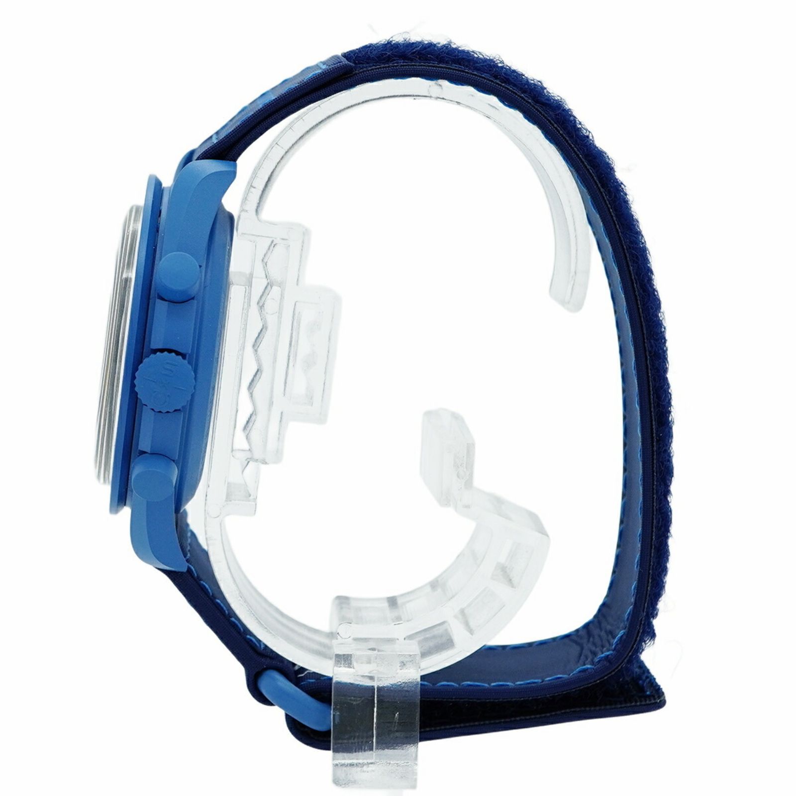 アイボリー文字盤腕時計