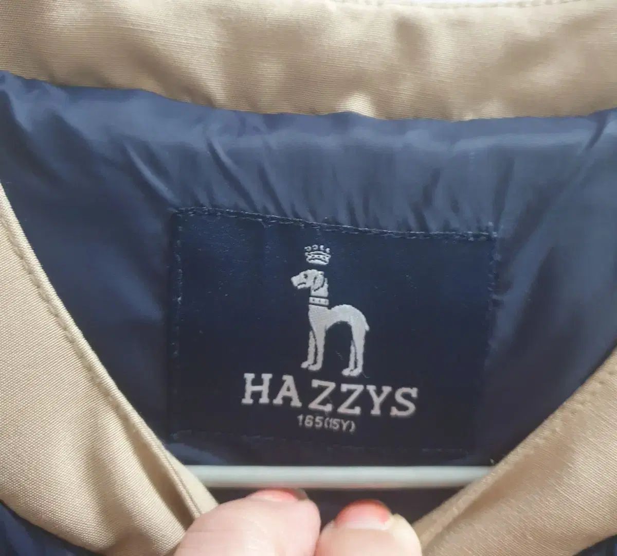 へジスキッズ ダウンジャケット