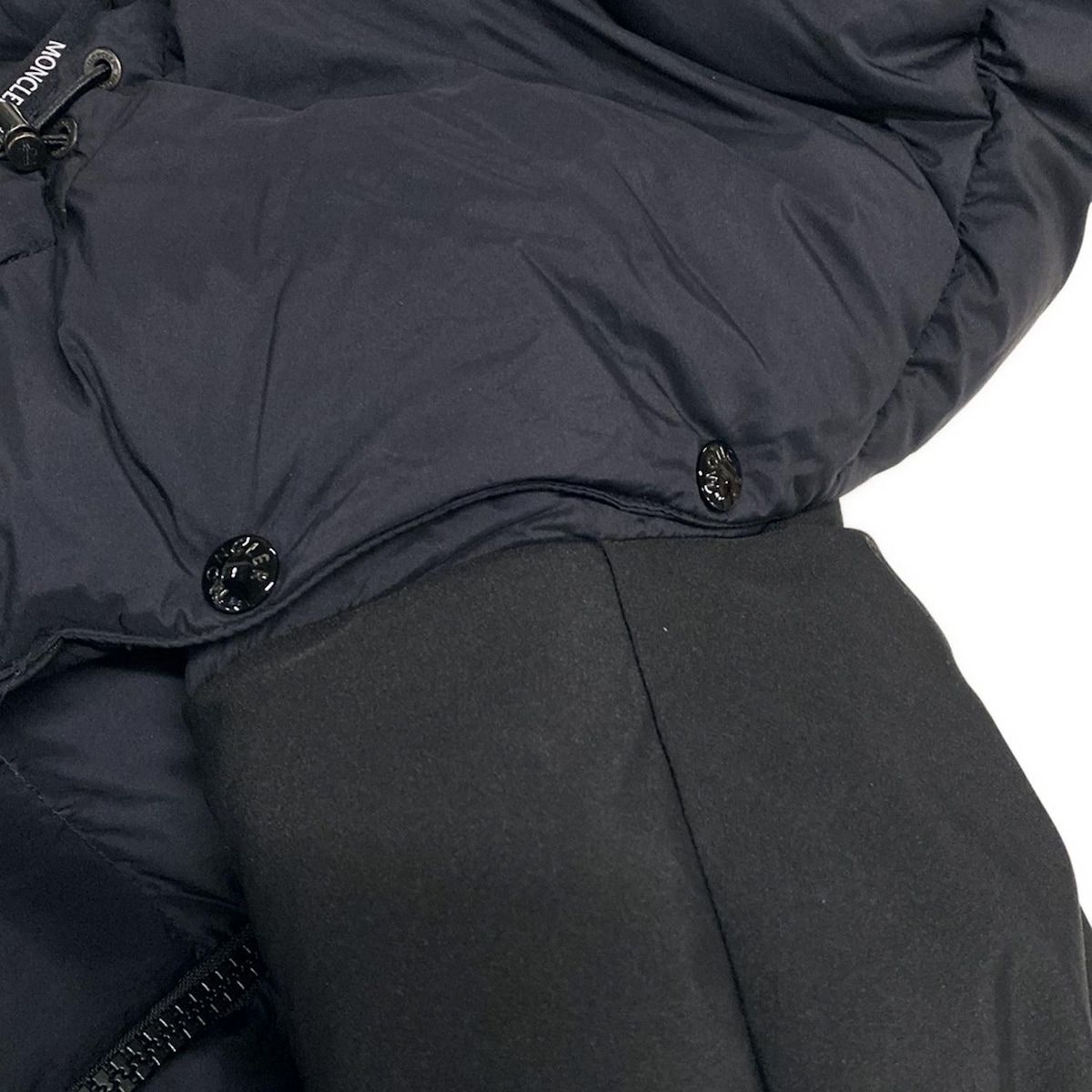 モンクレール ダウンジャケット サイズ4 XL メンズ WARGNIER GIUBBOTTO WARGNIER JACKET G20911A00060 53333 黒 ジップアップ 冬物 長袖 KANDAIZUMI_COM