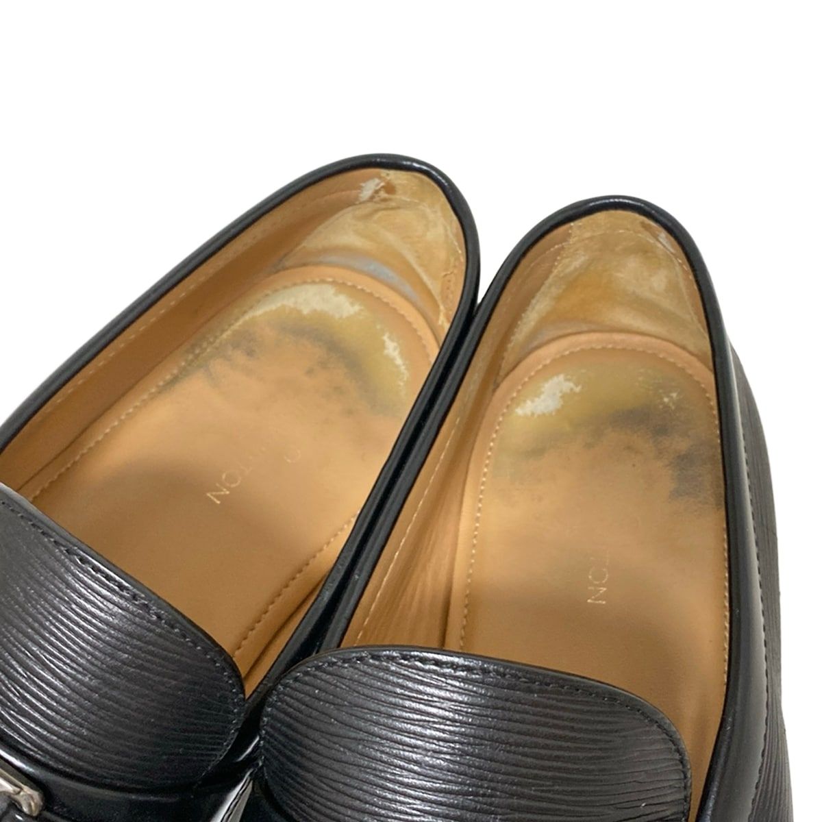 安い！かわいい！ LOUIS VUITTON ルイヴィトン ローファー 81 2 メンズ 黒 LVバックル レザー 全品本物!