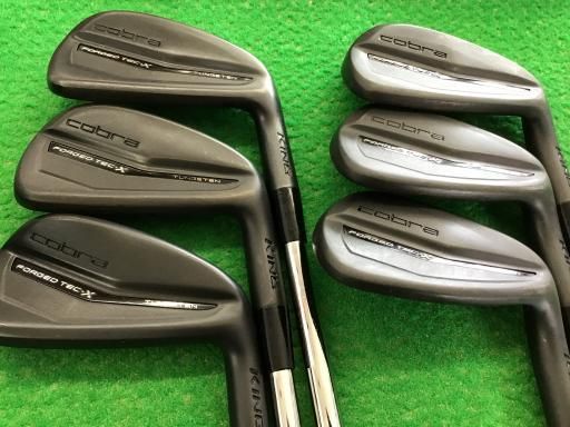 【中古】 コブラ KING FORGED TECx(2023) BLACK 6S アイアンセット IR 純正特注シャフト (フレックスR) メンズ 男性用 右利き 右用 Cランク ゴルフクラブ