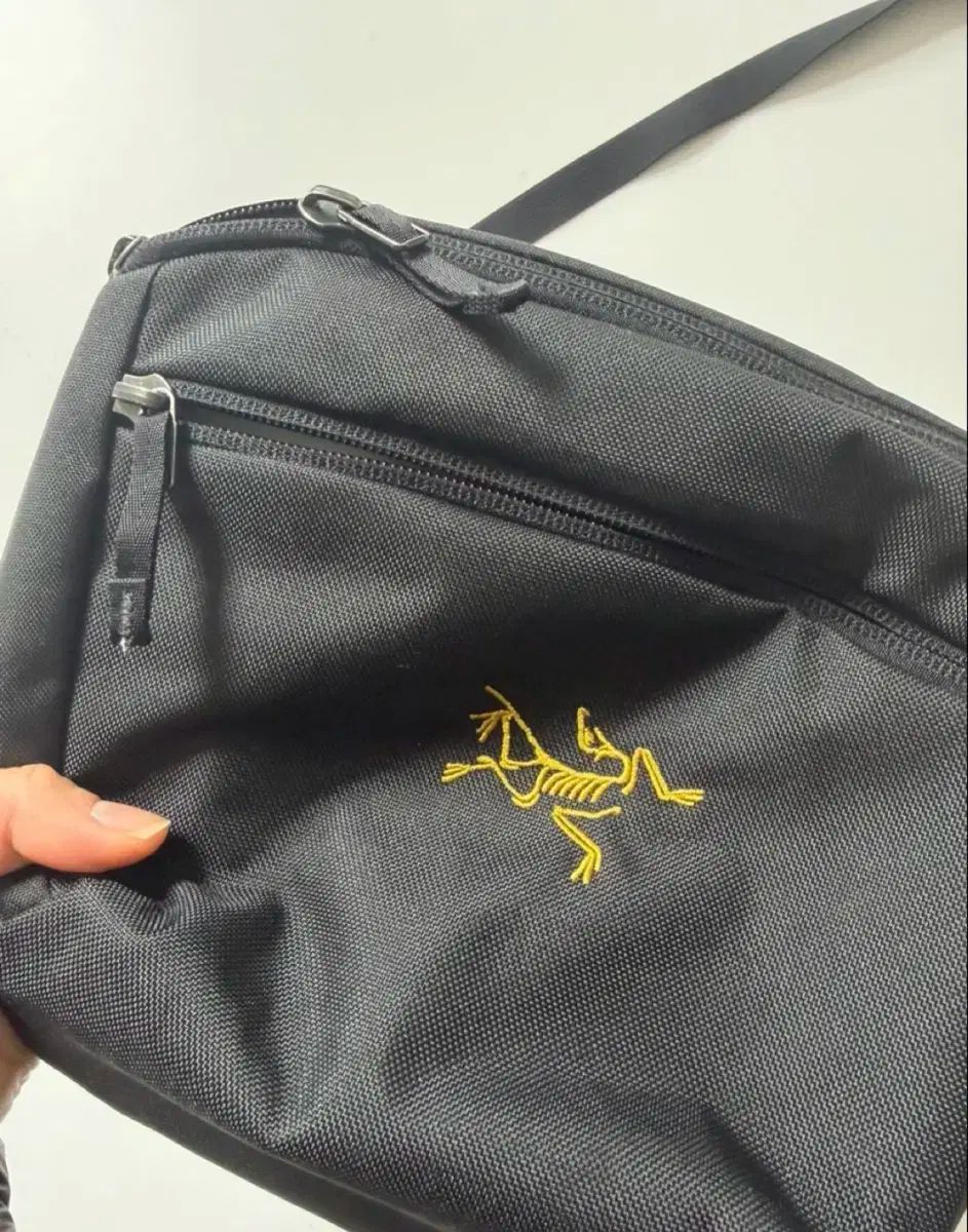 ARC TERYX アークテリクス MANTIS 2 ブラック