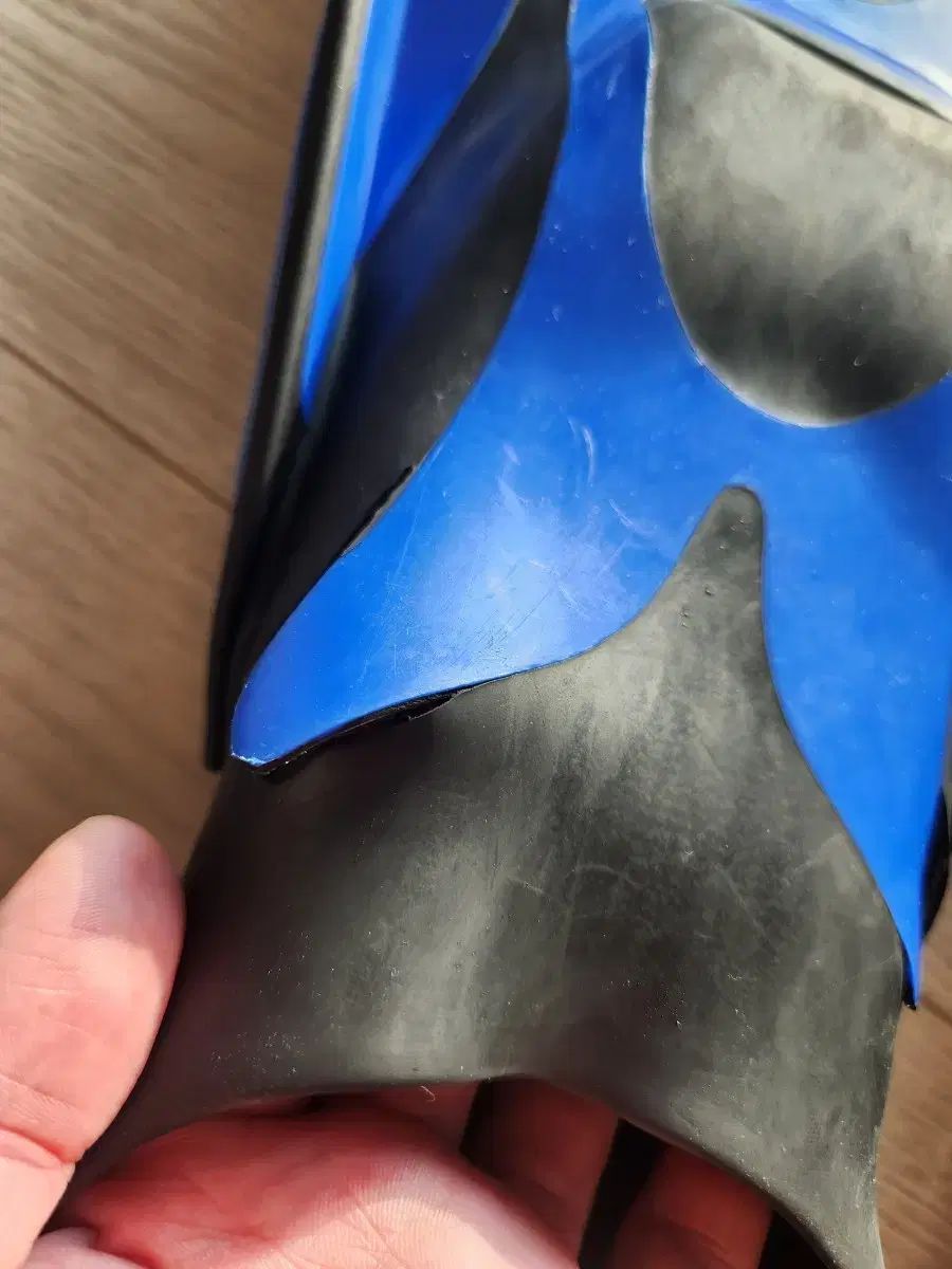 mares マレス アバティ 優れている フィン 38 ー 39 サイズ