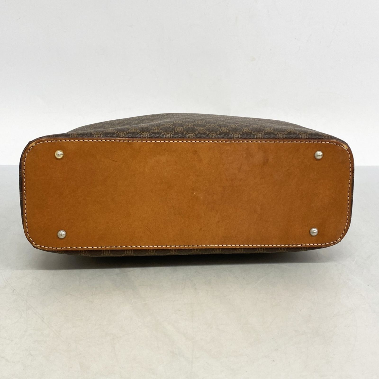 マカダム ブラウン