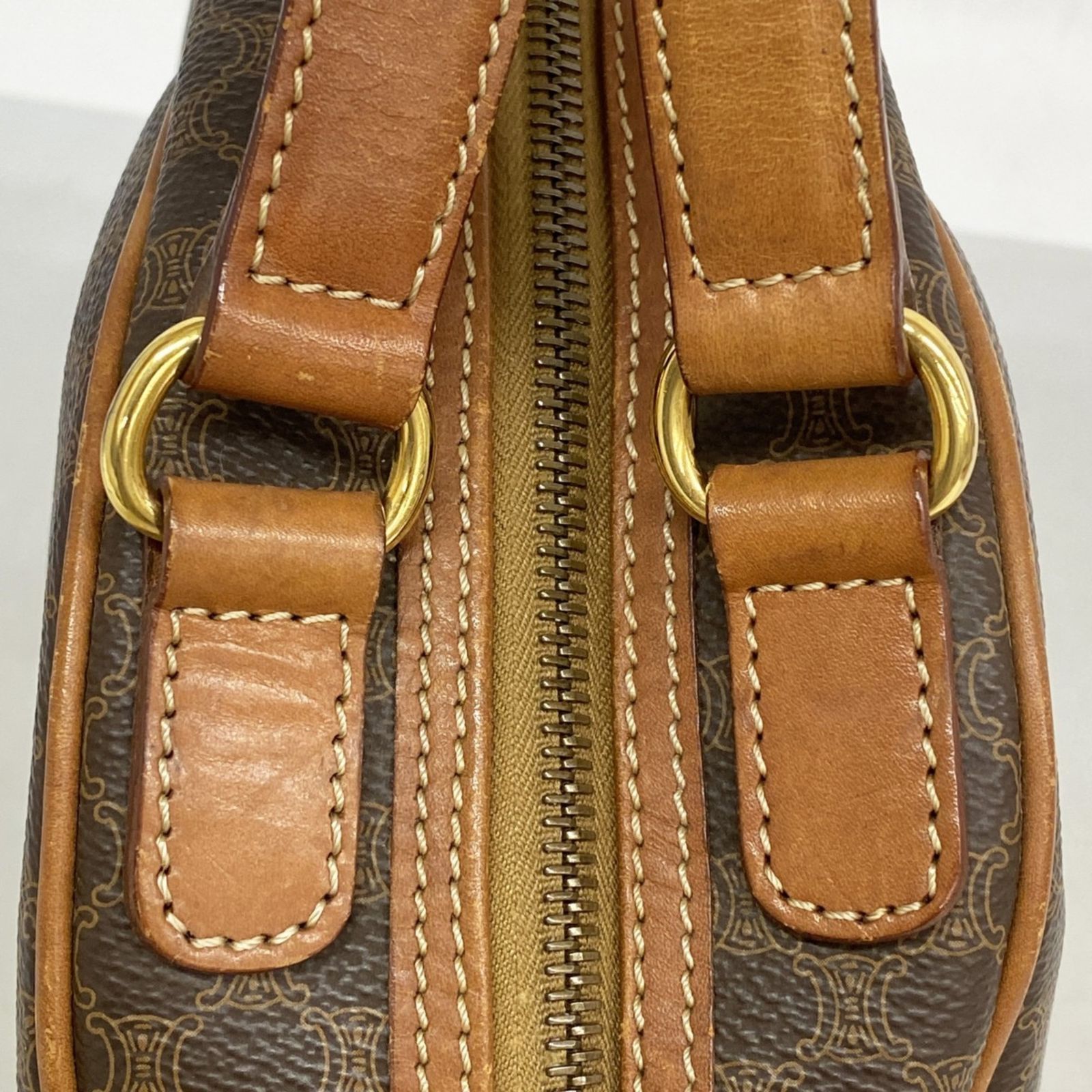 マカダム ブラウン