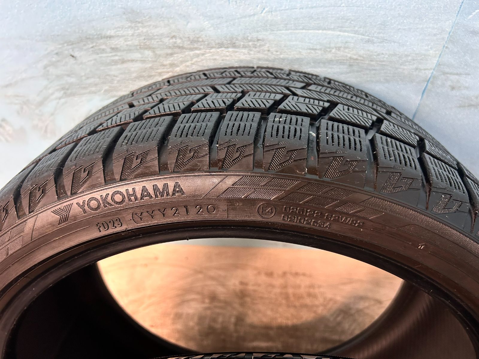  245 35 R 19 iG 60 スタッドレス iceGUARD 19インチ ４本セット No 4 19インチ スタッドレス