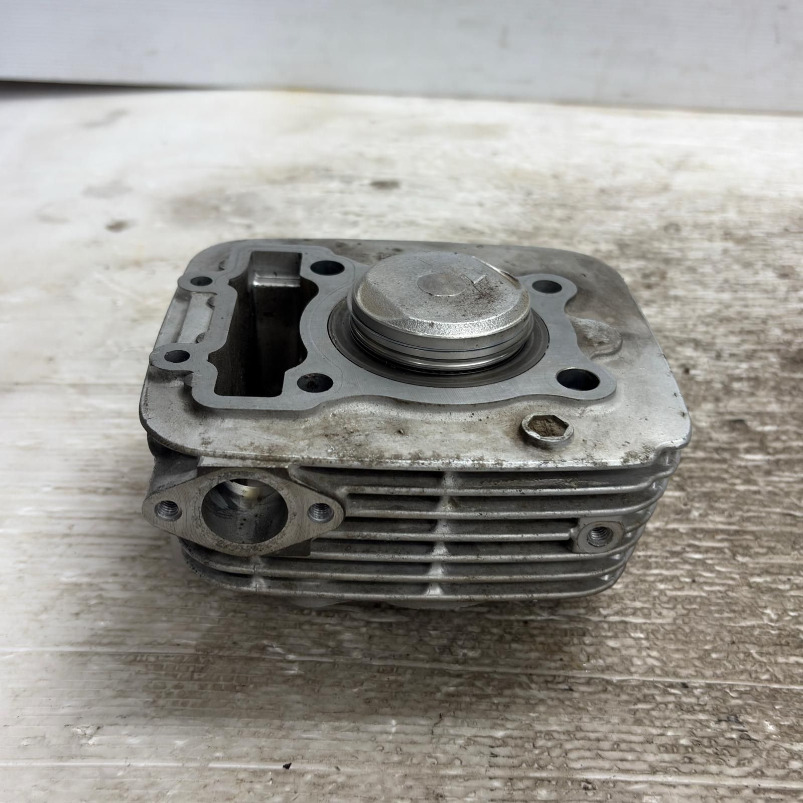 シリンダー カワサキ