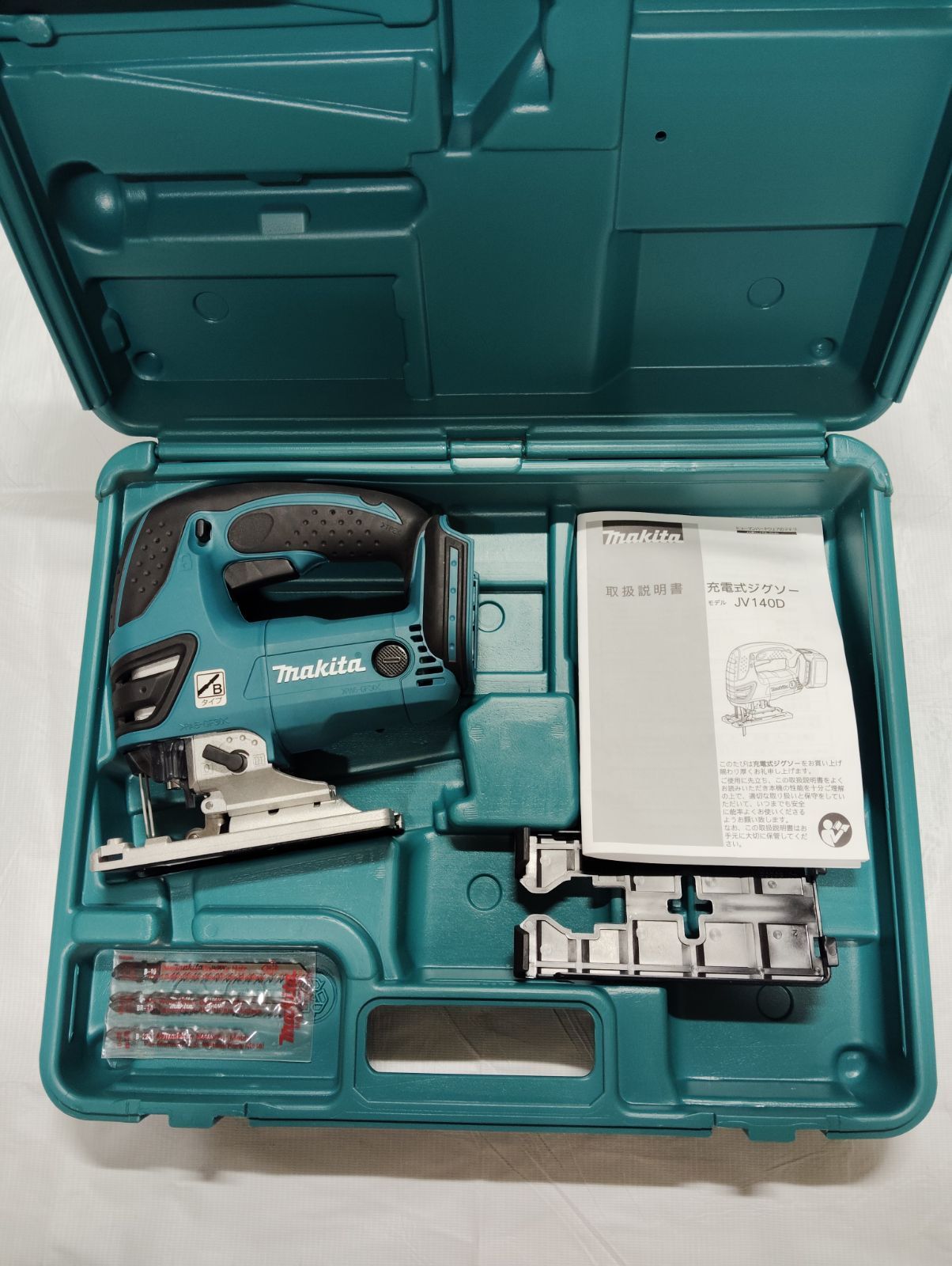 マキタ 充電式ジグソー JV 140 D 14 4 V