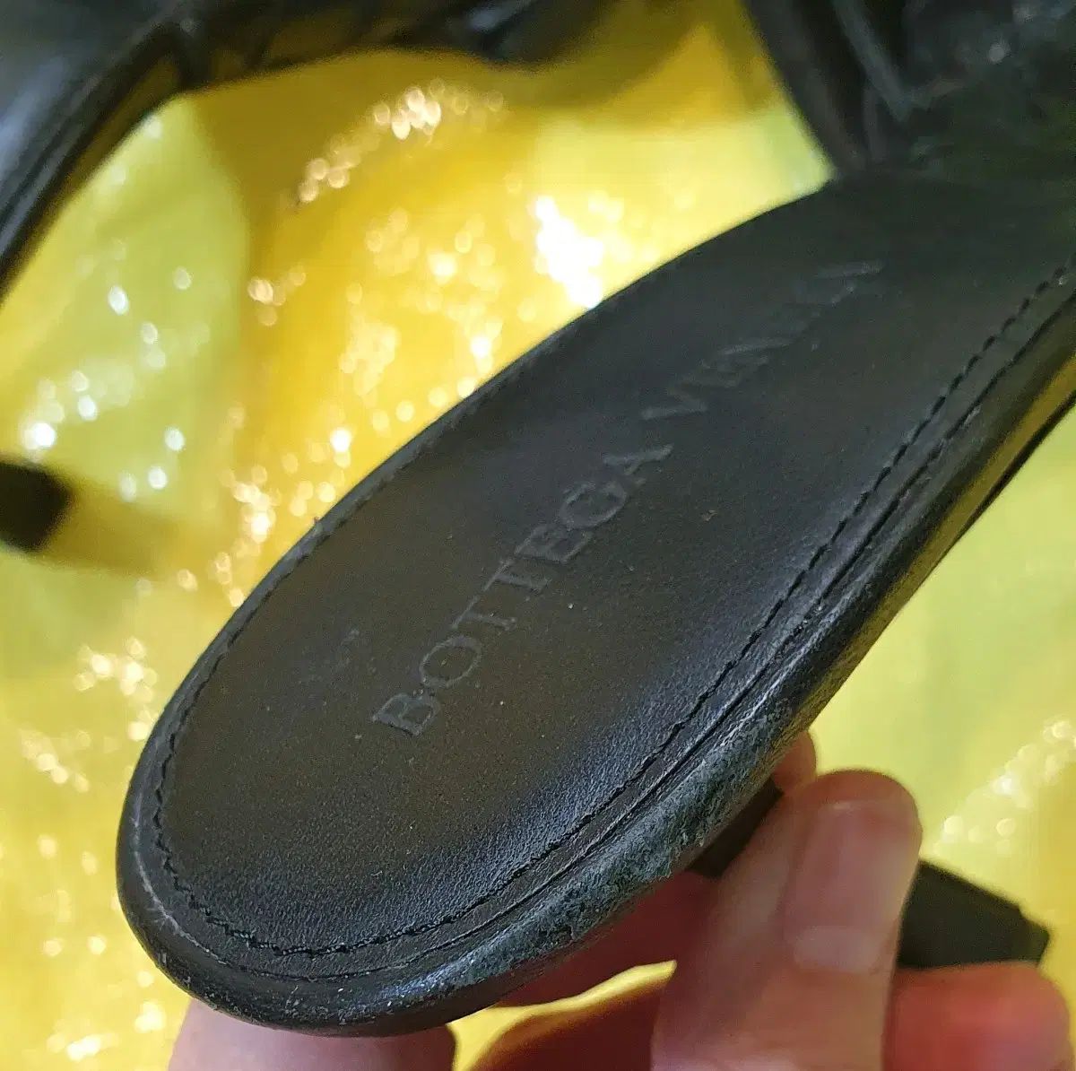 ヴェネタ ヒールサンダル