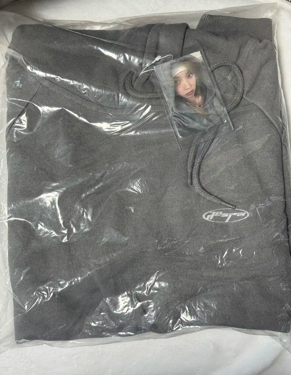 aespa ウィフラッシュ フーディ ウィンター