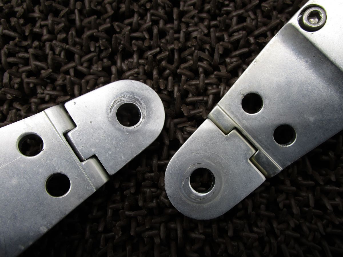 ヘッドライトステー