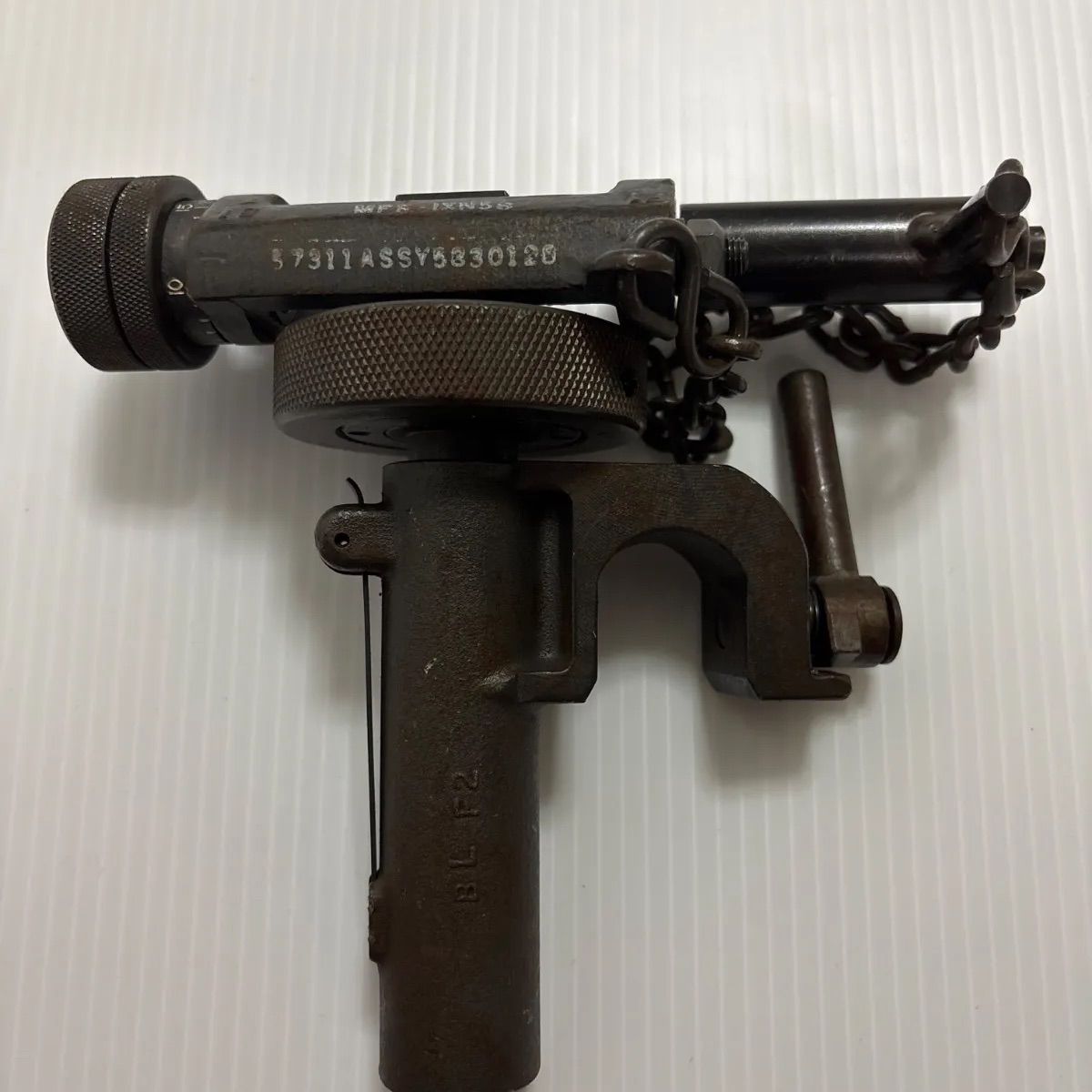 米軍実物 Traverse and Elevation Mechanis M2 米軍 実物 Traverse and Elevation Mechanis M2 送料無料 A52 - メルカリ