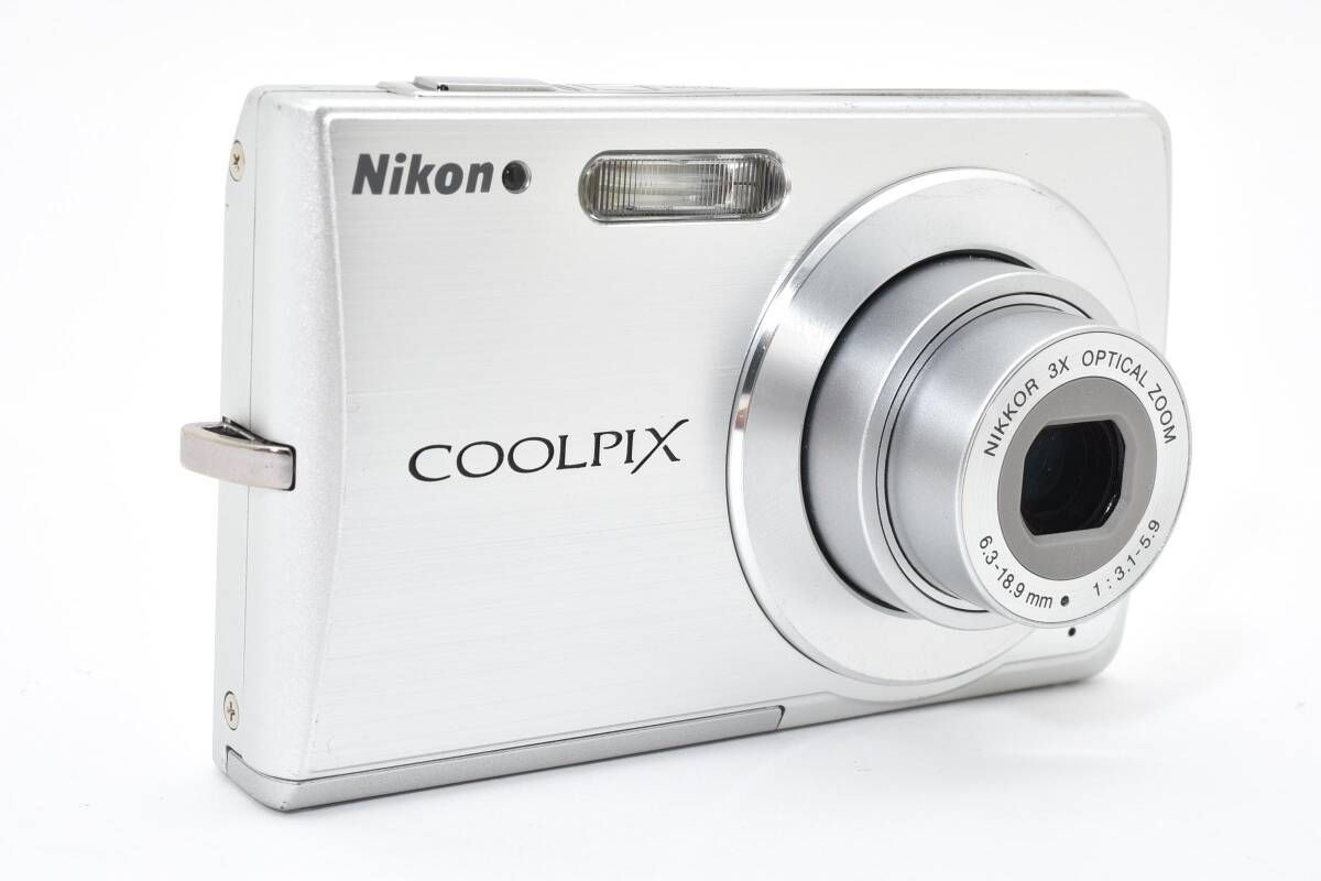 ☆良品☆ ニコン Nikon COOLPIX S200 シルバー コンパクトデジタル