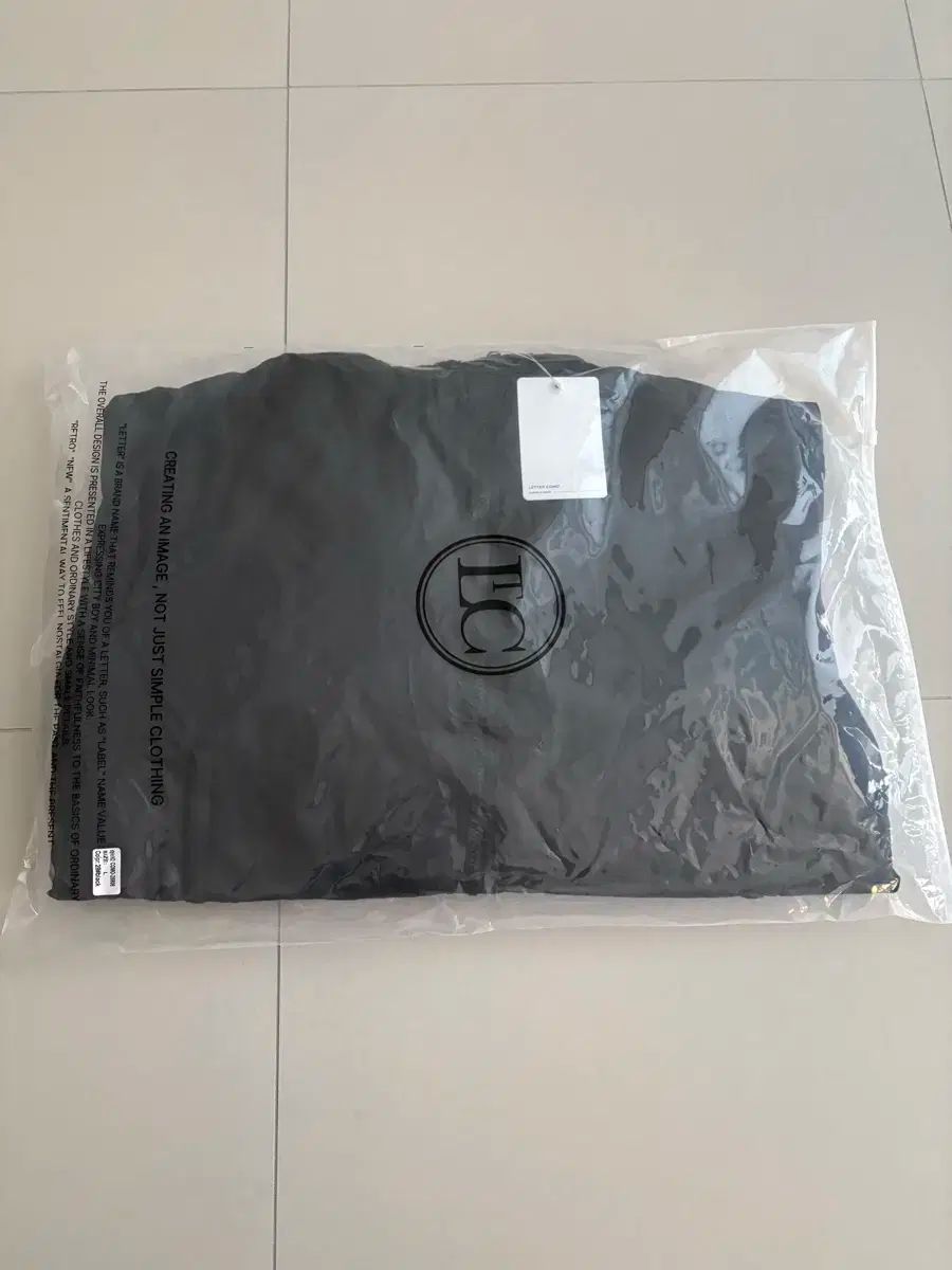 レテ ルコモ スーパー ライト インシュレーション アウター ブラック L