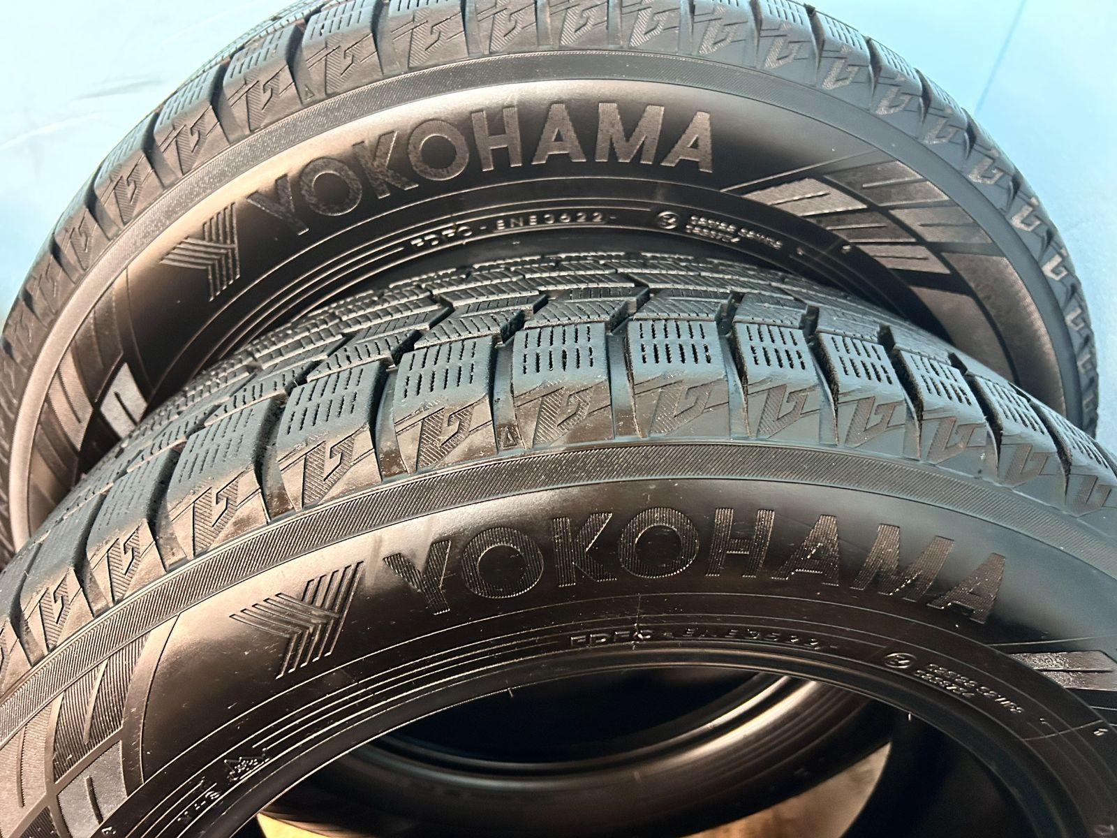 スタッドレス iceGUARD