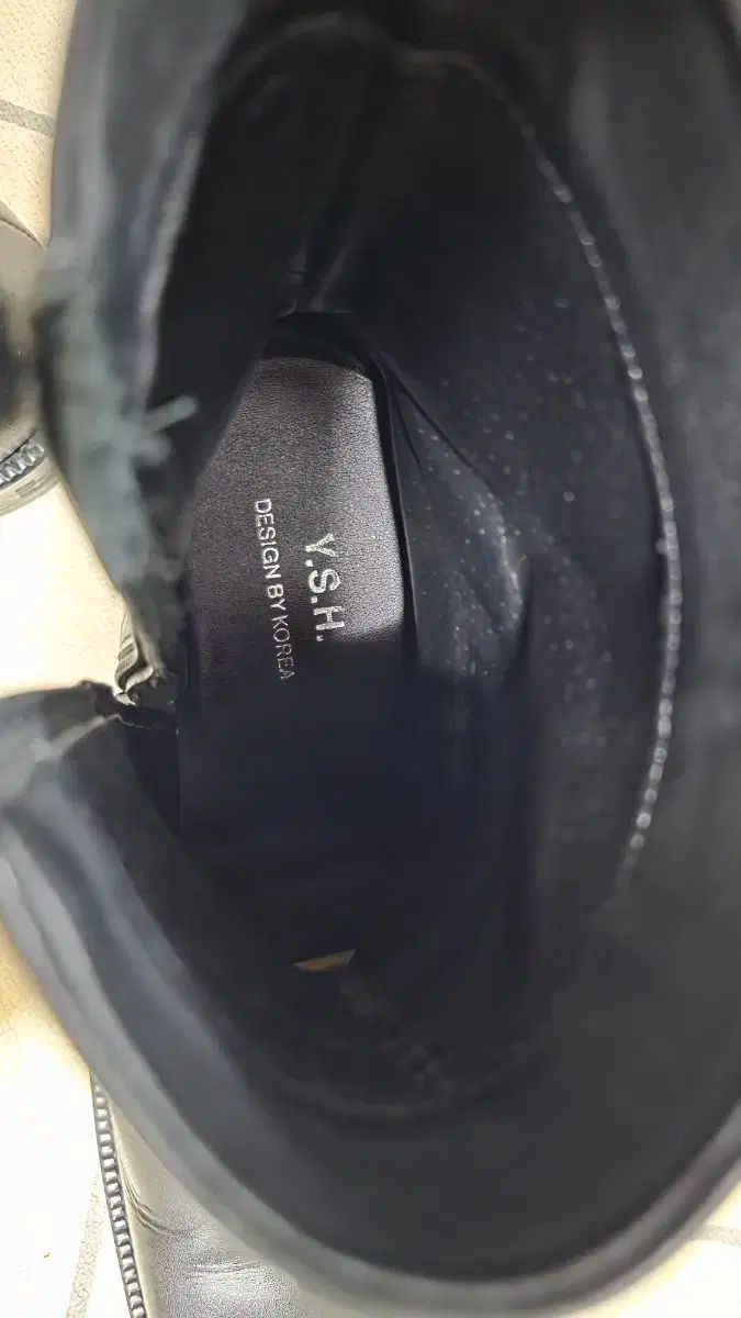 V S H ブラック 265 厚底ブーツ