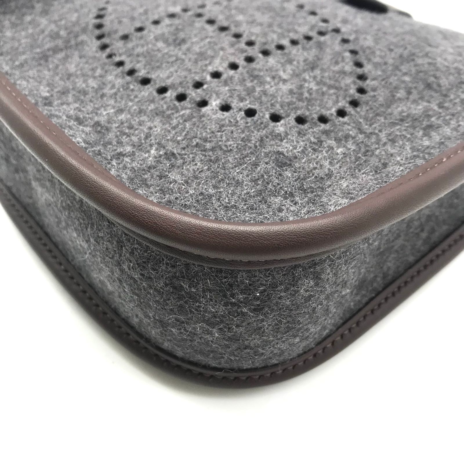 フェルト SV金具