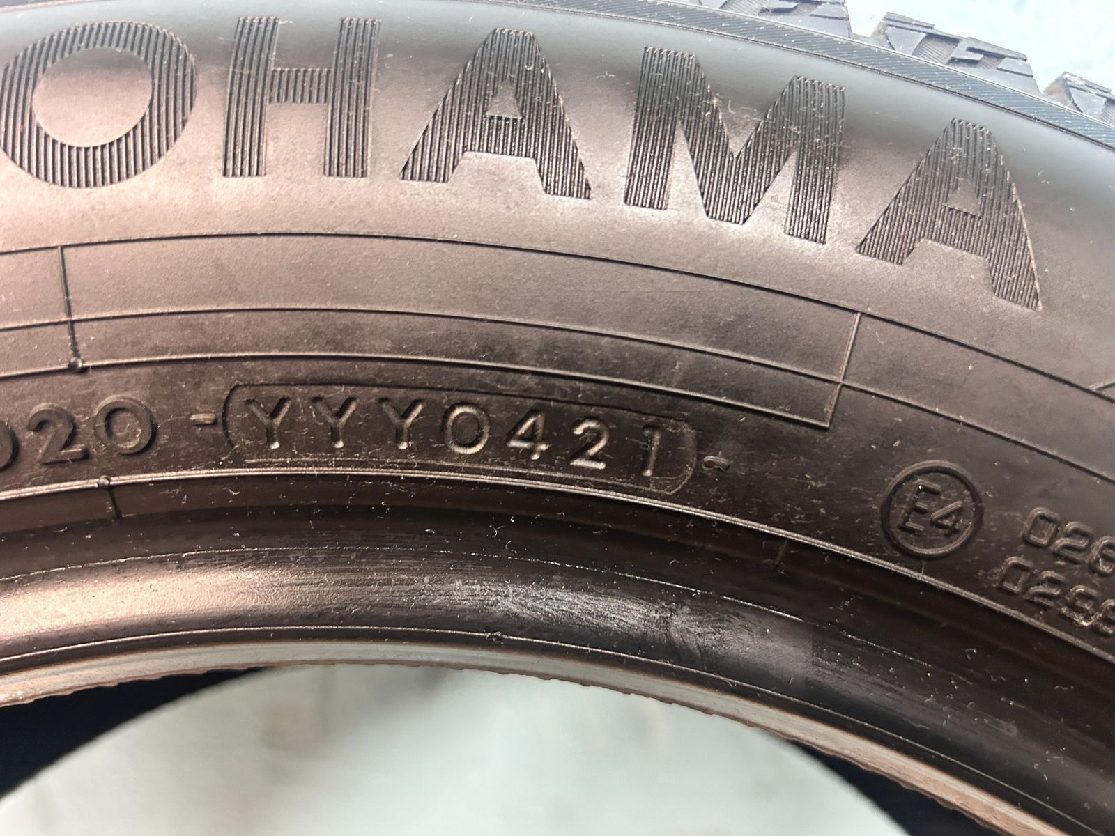 スタッドレス iceGUARD