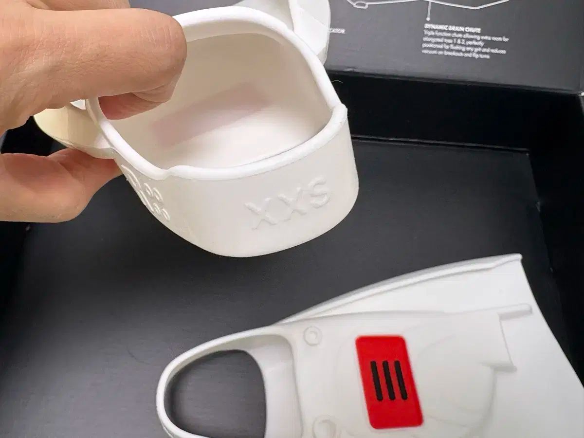 エリートマックス ショートスイムフィン XXS ホワイト