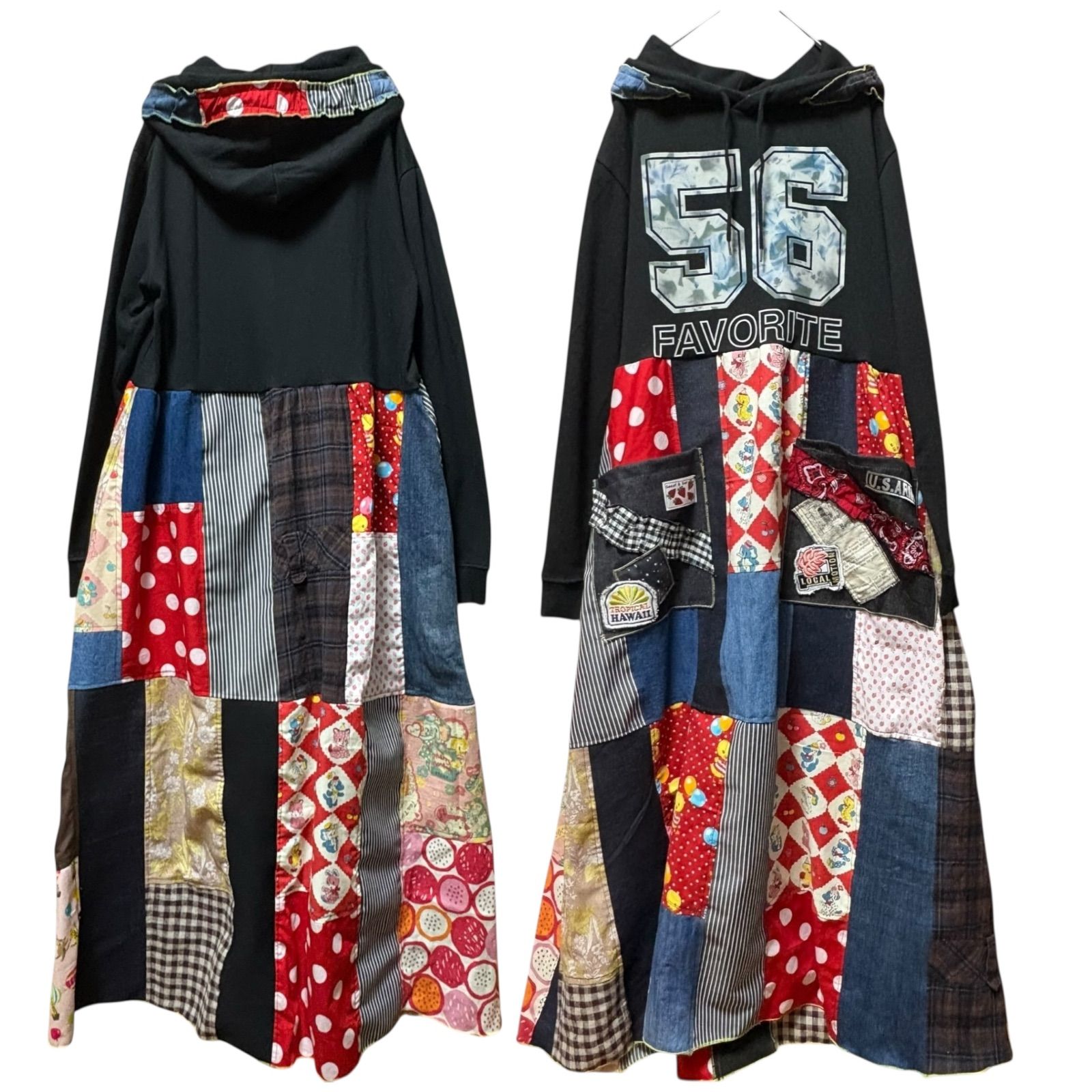 M ブラックパーカーリメイクワンピース パッチワークスカート ロゴパーカー チェック レトロ動物 赤ドッド 古着リメイク ロングワンピース