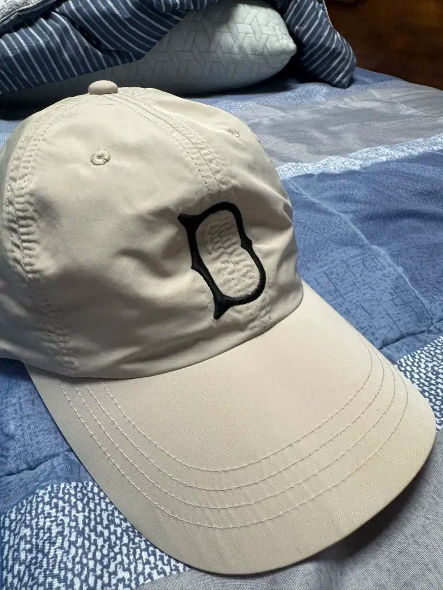 ネイビー ベージュ