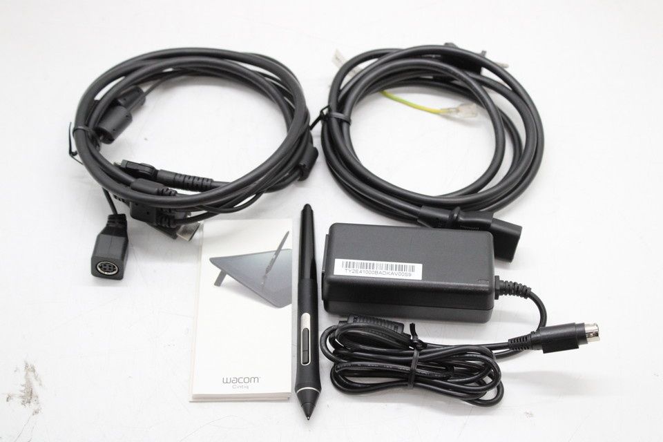 Wacom 液タブ DTK1660 Cinriq 16 ワコム 液晶タブレット ペンタブ イラスト ITLWBSRQJSS0-D-Z26-byebye