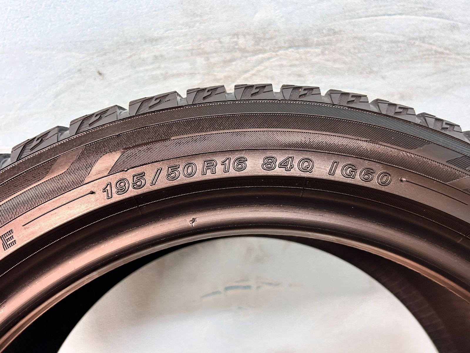 16インチ ４本セット