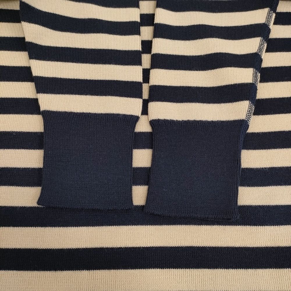 ネイビー ベージュ