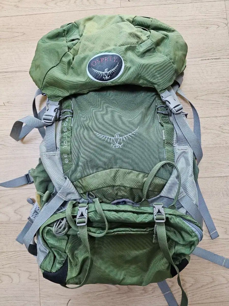 オスプレイ 登山リュック ケストレル 38 L バックパック 高品質